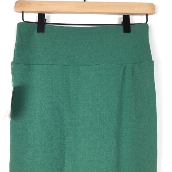LULAROE Cassie Skirt Pencil Solid Green Textured Stretchy Fitted Size XS NWT - Picture 2 of 8